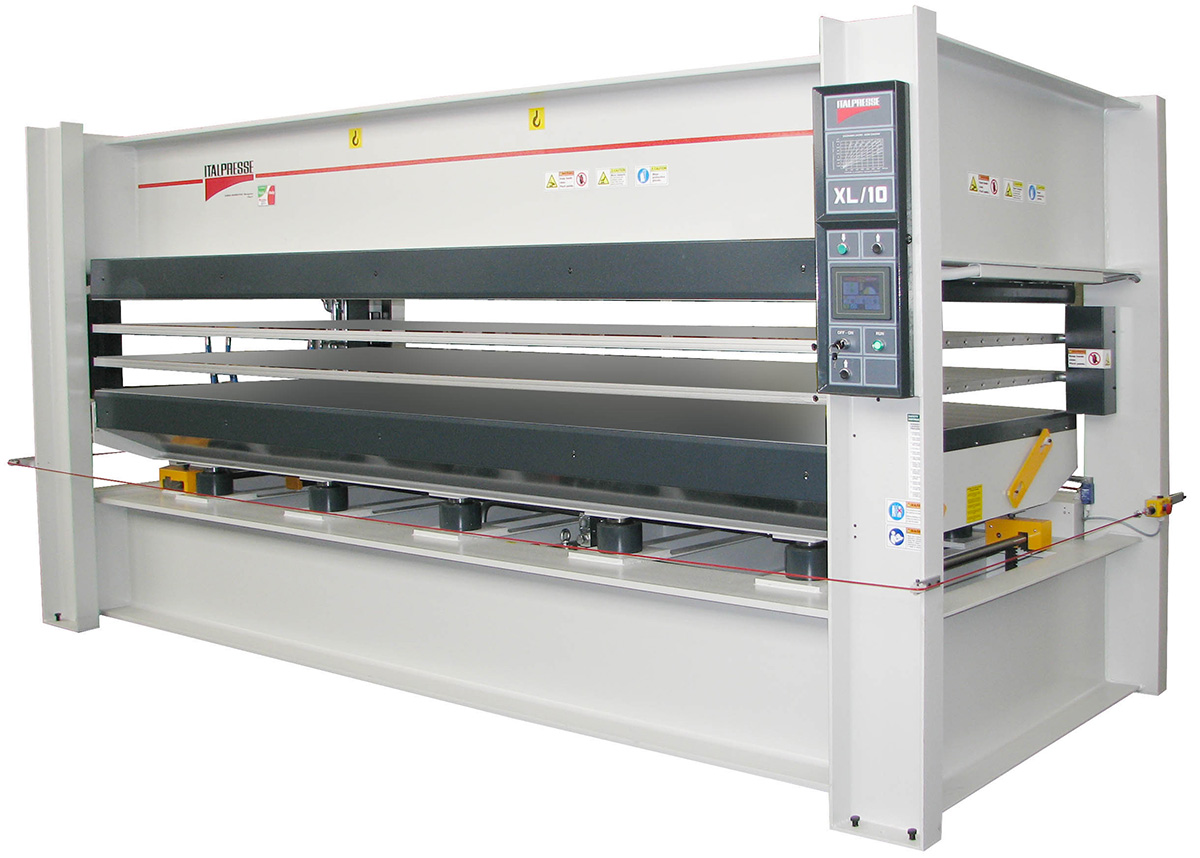 Prensado de láminas de alta presión (HLP) - Aprovecha una mano de obra calificada y máquinas de última generación 
                  que optimizan el proceso del prensado.